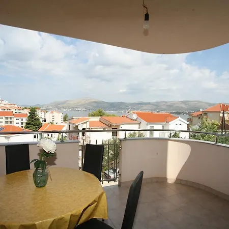 Monika Apartamento Trogir