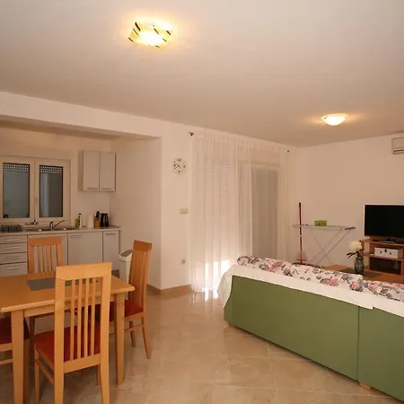 Monika Apartamento